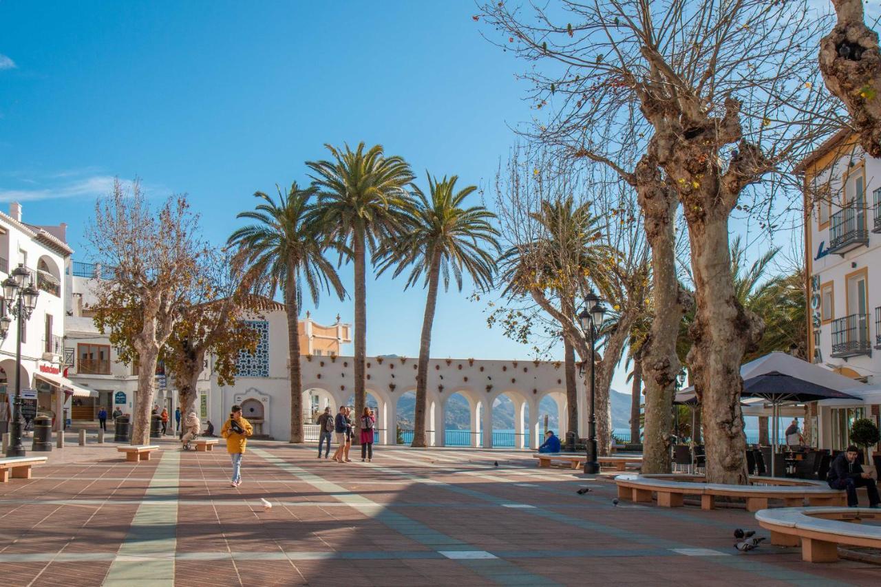 Apartamentos Vacacional En Plaza De Espana Nerja Εξωτερικό φωτογραφία
